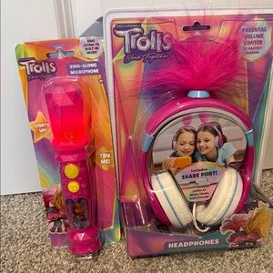 Trolls Bright Pink Sing-Along Microphone and Headphones